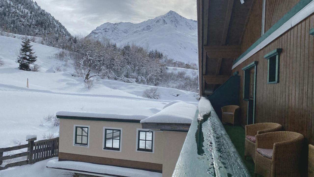 Pension Alpin Mandarfen Exterior foto
